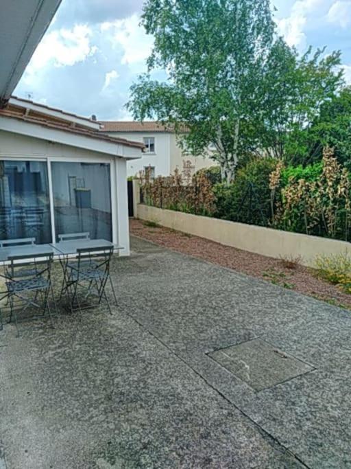Maison Agreable Avec Stationnement Privatif Angouleme Ngoại thất bức ảnh